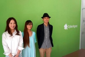 左からプロデューサーの横山祐果さん、  アートディレクターの諸岡早苗さん、ディレクターの田中一馬さん