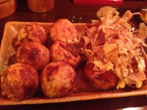 たこ焼き12個（しょうゆ＆ソース）を注文しました。