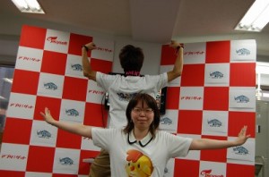 みくりとチィィィィィッム！！　特製のココッピTシャツを着て参戦だ！！