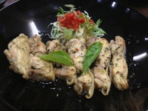 若鶏のバジルステーキ　５８０円。