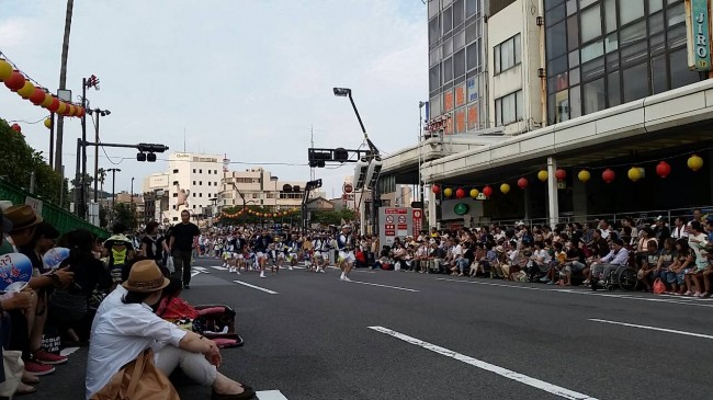 阿波踊り。ちょっと写真が悪いかも。。