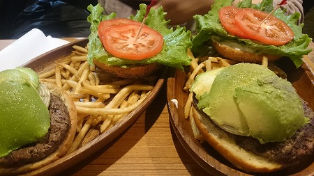結局赤レンガ内のクアアイナに行ったよ！