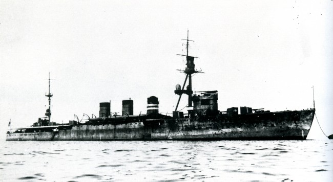 IJN_Oi_in_1923_at_Kure