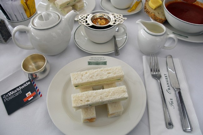 Flickr_bitboy_204619671--Cucumber_sandwiches_with_tea