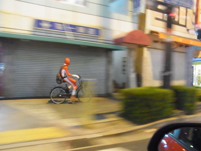 ヒーローの影の努力