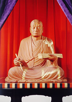 画像出典：http://www.nara-yakushiji.com/guide/hotoke/hotoke_genjyo.html