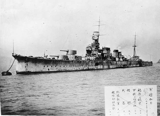 画像出典：https://ja.wikipedia.org/wiki/加古_(重巡洋艦)