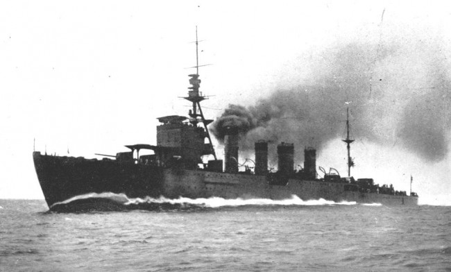 画像出典：https://ja.wikipedia.org/wiki/川内_(軽巡洋艦)